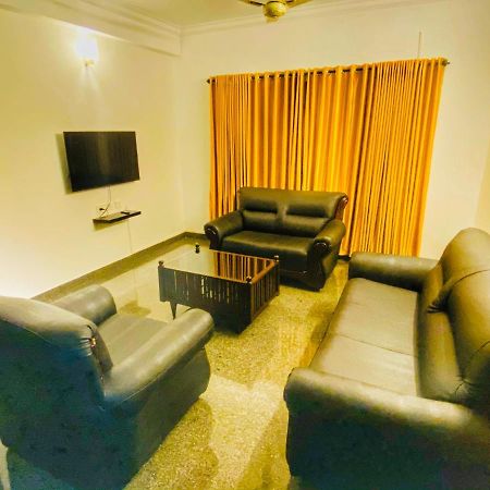 Beersheba Three Bed Room A/C Apartments Thiruvananthapuram Eksteriør bilde