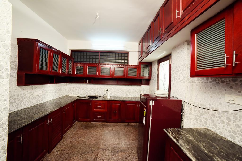 Beersheba Three Bed Room A/C Apartments Thiruvananthapuram Eksteriør bilde