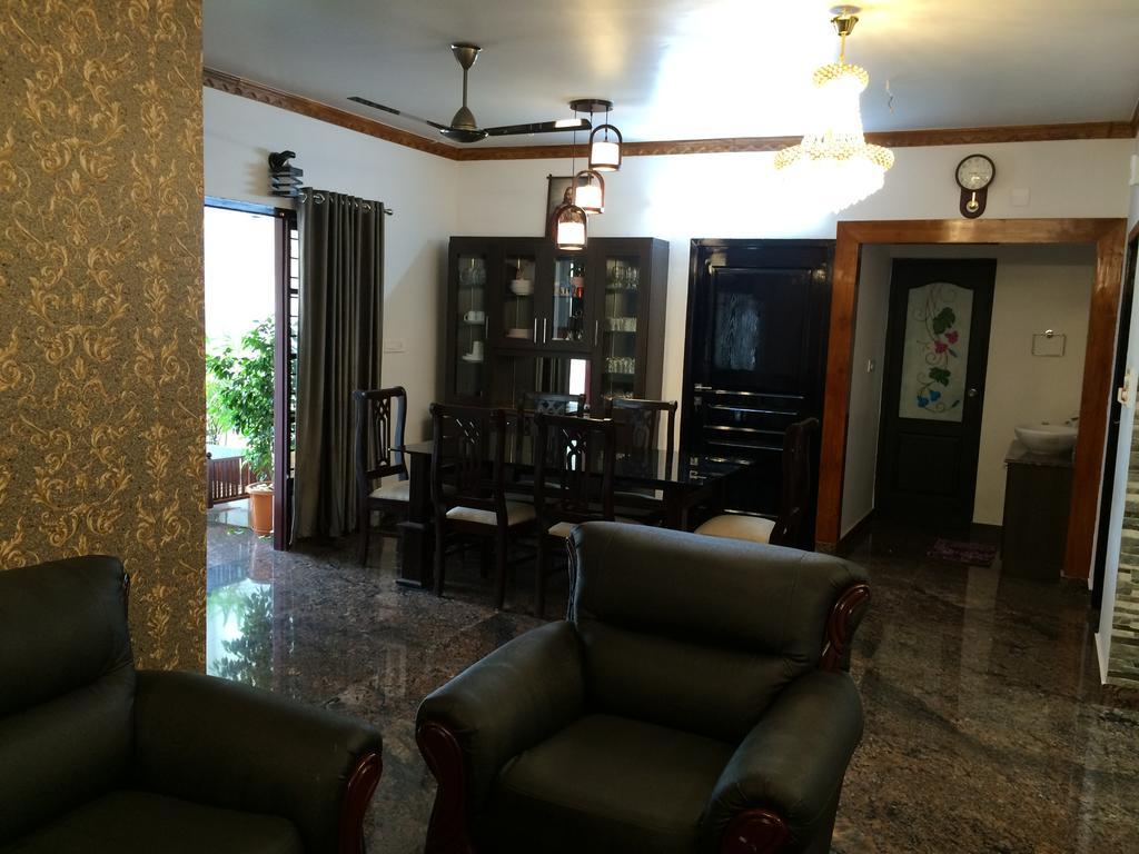 Beersheba Three Bed Room A/C Apartments Thiruvananthapuram Eksteriør bilde