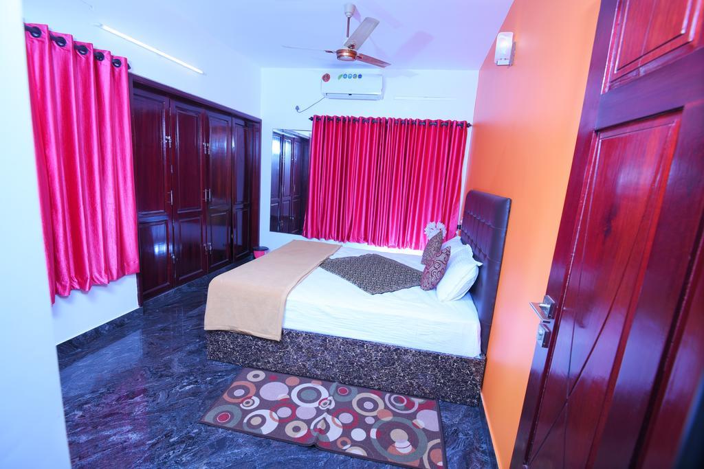 Beersheba Three Bed Room A/C Apartments Thiruvananthapuram Eksteriør bilde