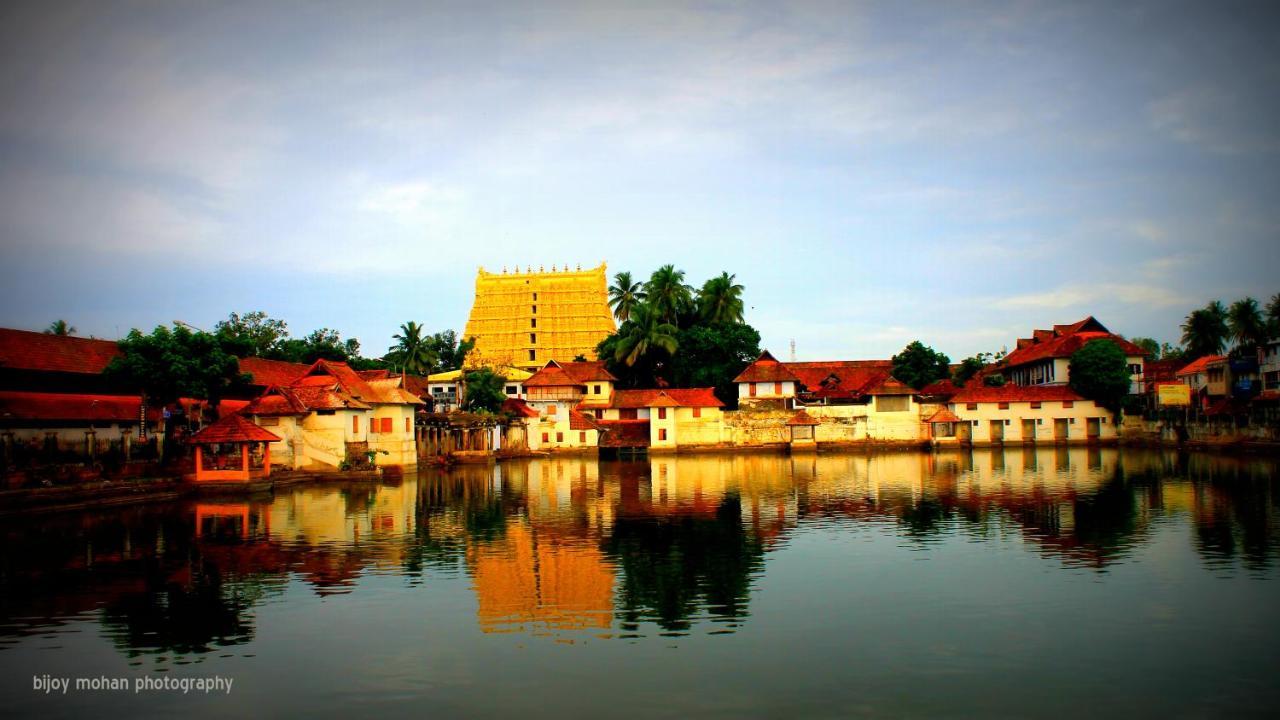 Beersheba Three Bed Room A/C Apartments Thiruvananthapuram Eksteriør bilde