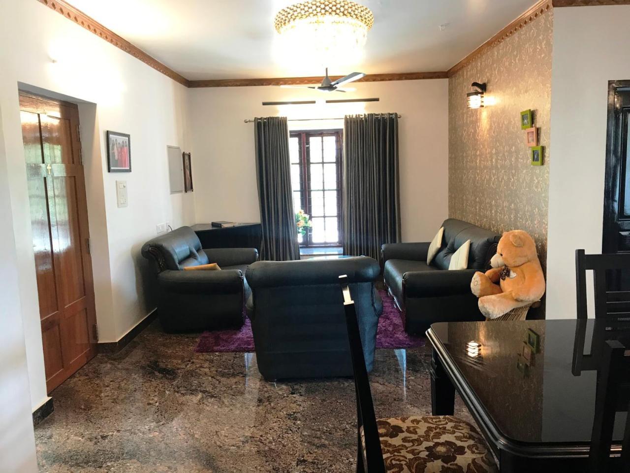 Beersheba Three Bed Room A/C Apartments Thiruvananthapuram Eksteriør bilde