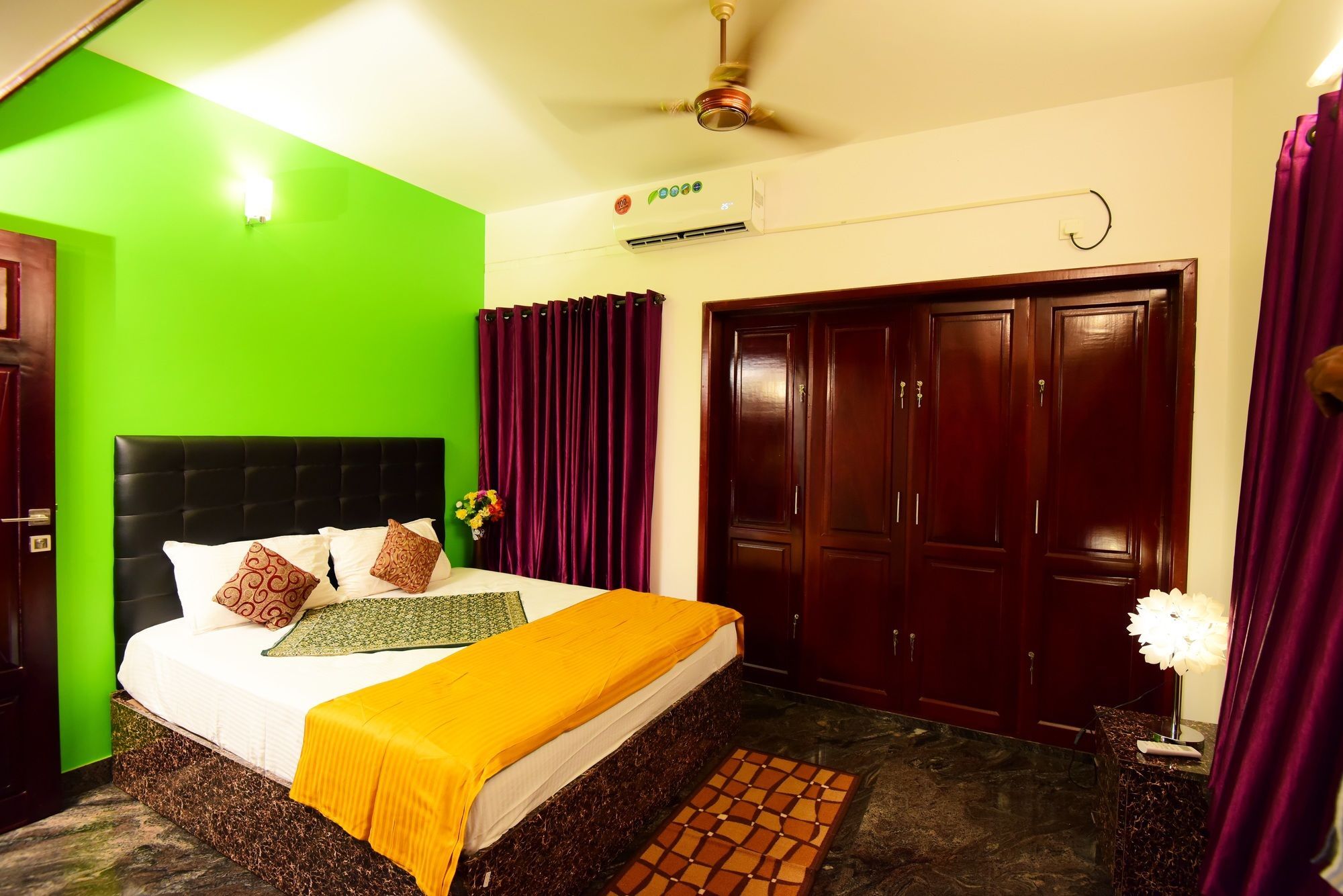 Beersheba Three Bed Room A/C Apartments Thiruvananthapuram Eksteriør bilde