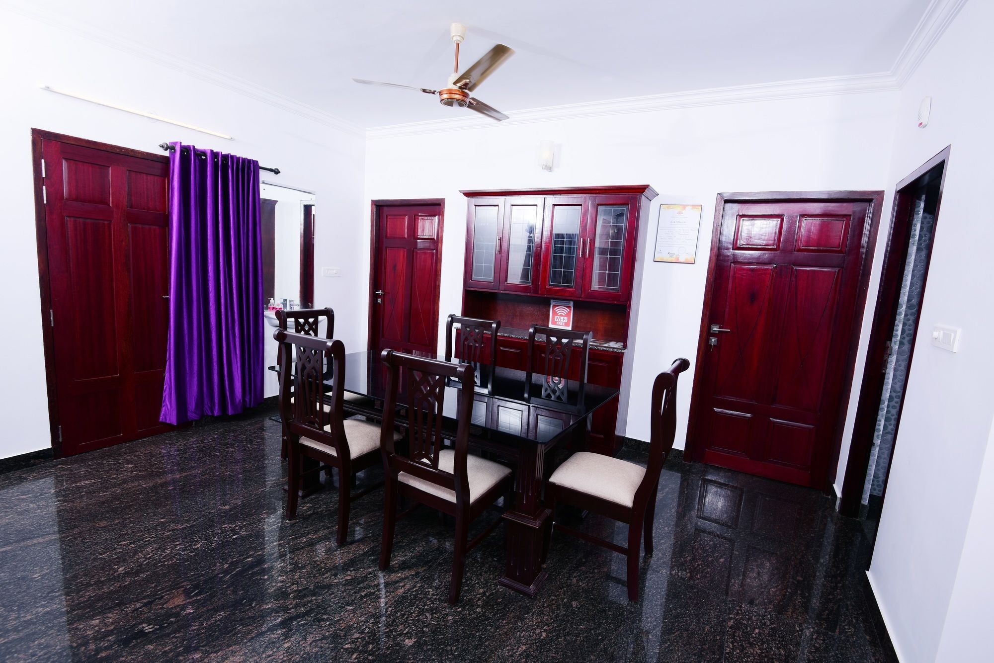 Beersheba Three Bed Room A/C Apartments Thiruvananthapuram Eksteriør bilde